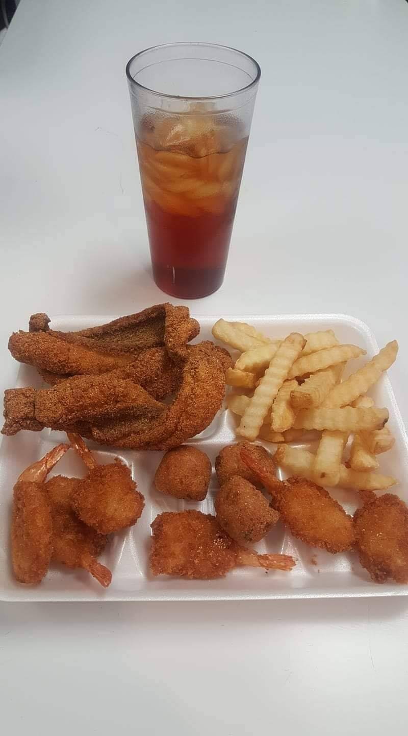 Bones Backstreet BBQ | restaurant | 310 6th St S, Clanton, AL 35045, USA | 2052585179 OR +1 205-258-5179