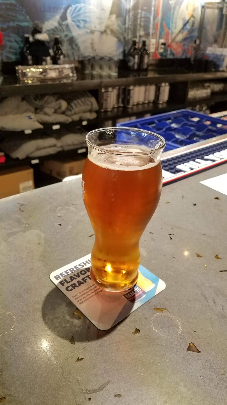 Samuel Adams Cincinnati Taproom | restaurant | 1727 Logan St, Cincinnati, OH 45202, USA | 5134123300 OR +1 513-412-3300