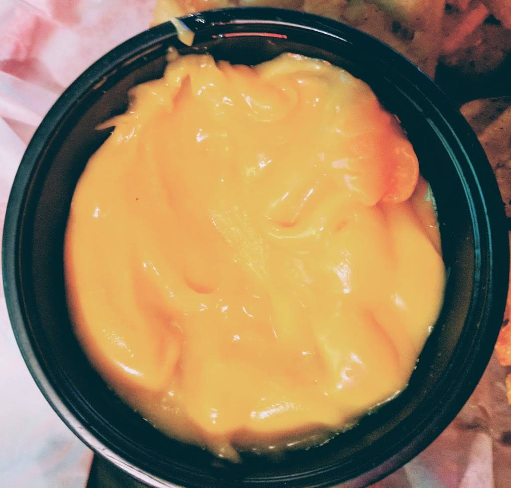 Flanagans Pub | restaurant | 101 E Stewart St, Dayton, OH 45409, USA | 9372285776 OR +1 937-228-5776