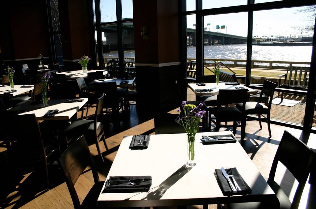 RIVERBANK | restaurant | 999 Waterside Dr Suite Suite 117, Norfolk, VA 23510, USA | 7576253370 OR +1 757-625-3370
