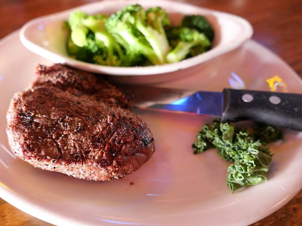 Risckys Steakhouse | restaurant | 120 E Exchange Ave, Fort Worth, TX 76164, USA | 8176244800 OR +1 817-624-4800