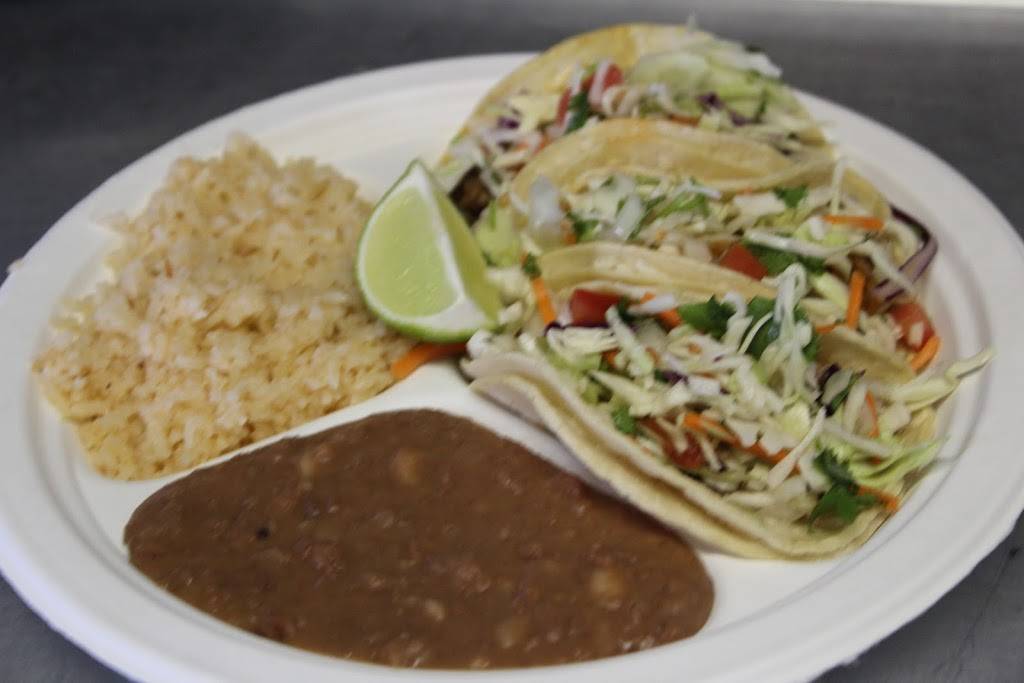 Mannys Lonchera | restaurant | Hwy 14 and, Cook-Underwood Rd, Underwood, WA 98651, USA | 5419806080 OR +1 541-980-6080