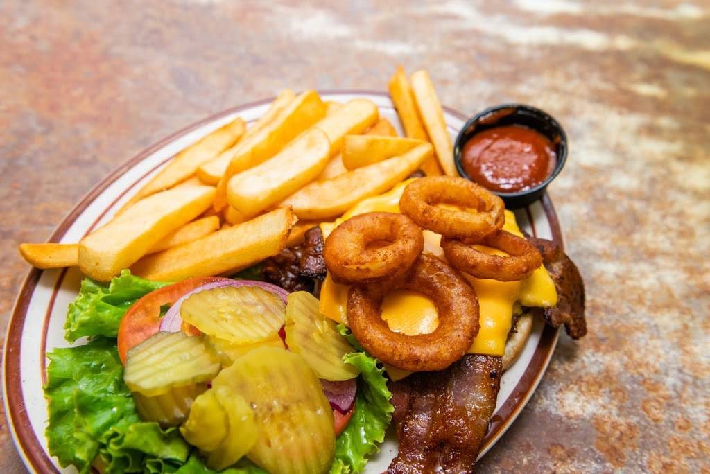 Franks Place | restaurant | 1201 W Main St #1, Ripon, CA 95366, USA | 2095999636 OR +1 209-599-9636