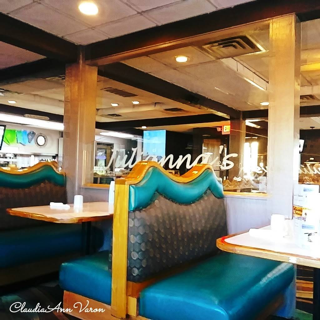 Juliannas Restaurant | restaurant | 2105 Lake St, Kalamazoo, MI 49001, USA | 2693450220 OR +1 269-345-0220