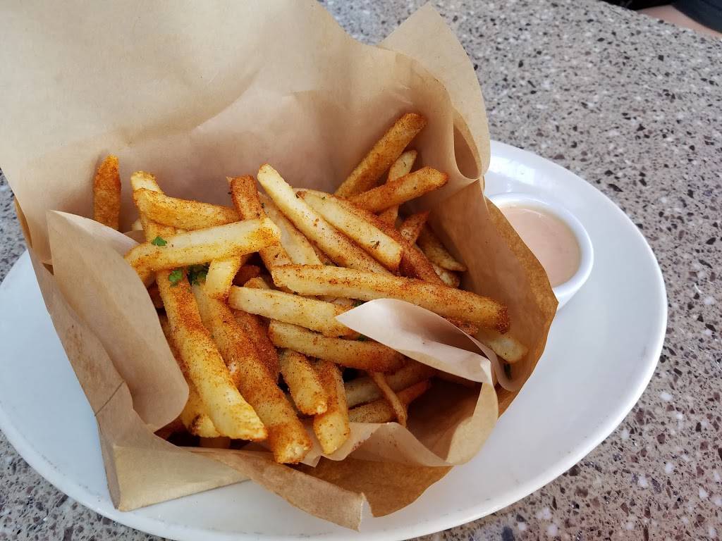 Lazy Dog Restaurant & Bar | restaurant | 3525 W Carson St, Torrance, CA 90503, USA | 3109216080 OR +1 310-921-6080