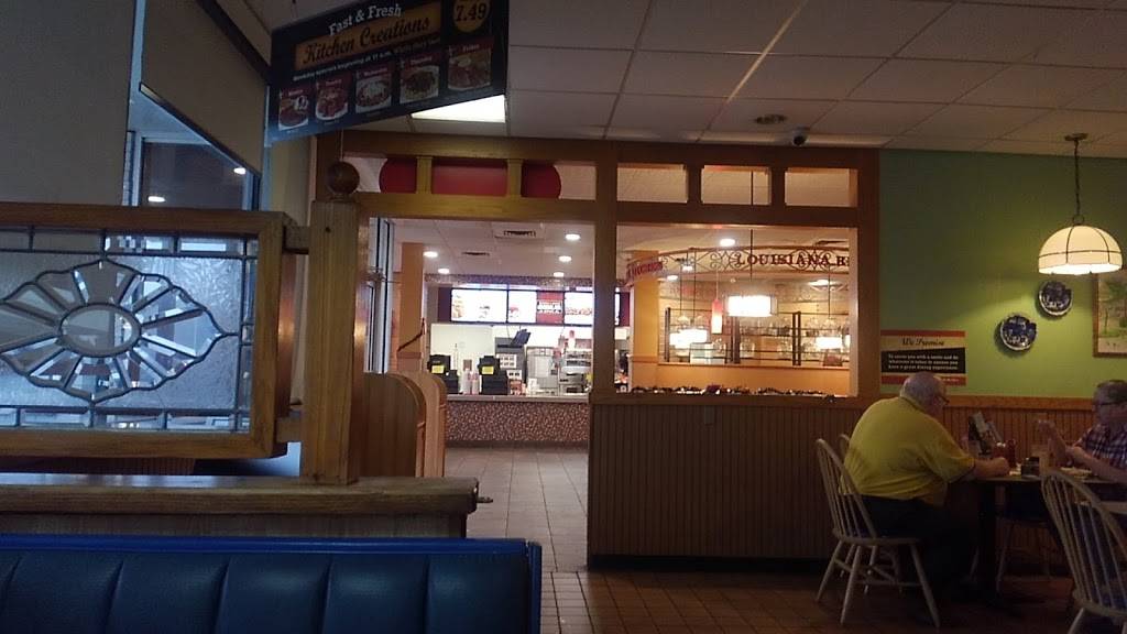 Popeyes Louisiana Kitchen | restaurant | 4401 US-17, Richmond Hill, GA 31324, USA | 9127563381 OR +1 912-756-3381