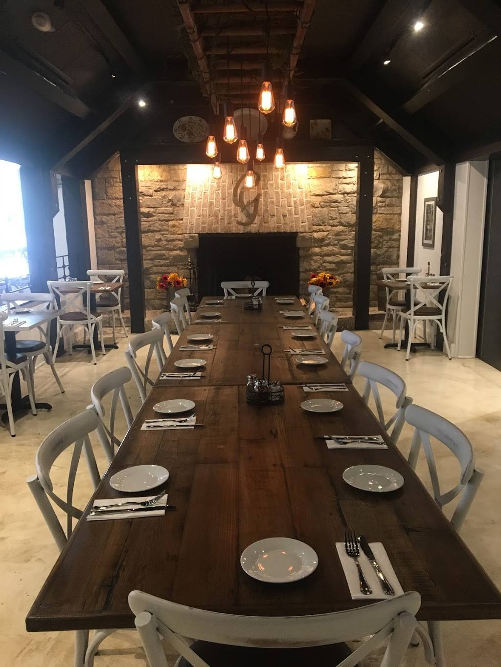 Geracis Restaurant of Pepper Pike | restaurant | 29425 Chagrin Blvd, Pepper Pike, OH 44124, USA | 2168311595 OR +1 216-831-1595