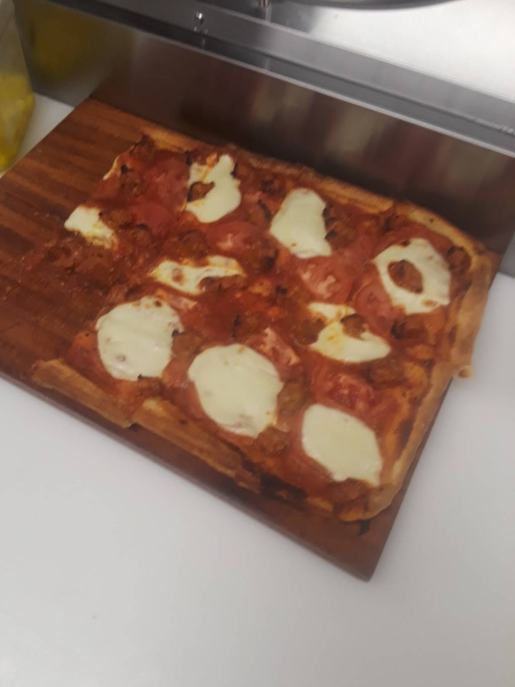 Santuccis Original Square Pizza Roxborough | meal delivery | 6164 Ridge Ave, Philadelphia, PA 19128, USA | 2672893000 OR +1 267-289-3000