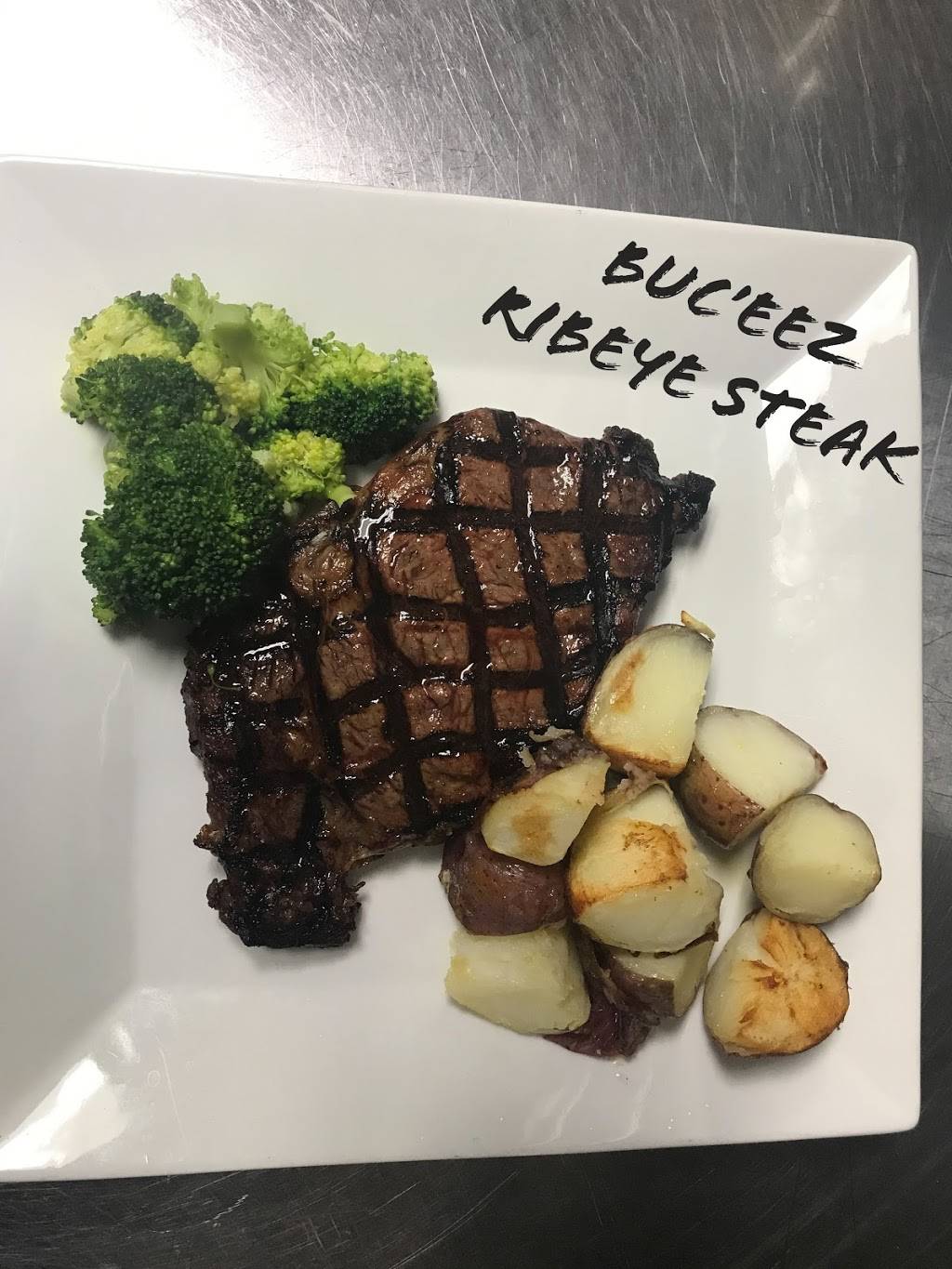 Buceez Pub | restaurant | 50985 Hayes Rd, Shelby Charter Twp, MI 48315, USA | 5868433495 OR +1 586-843-3495
