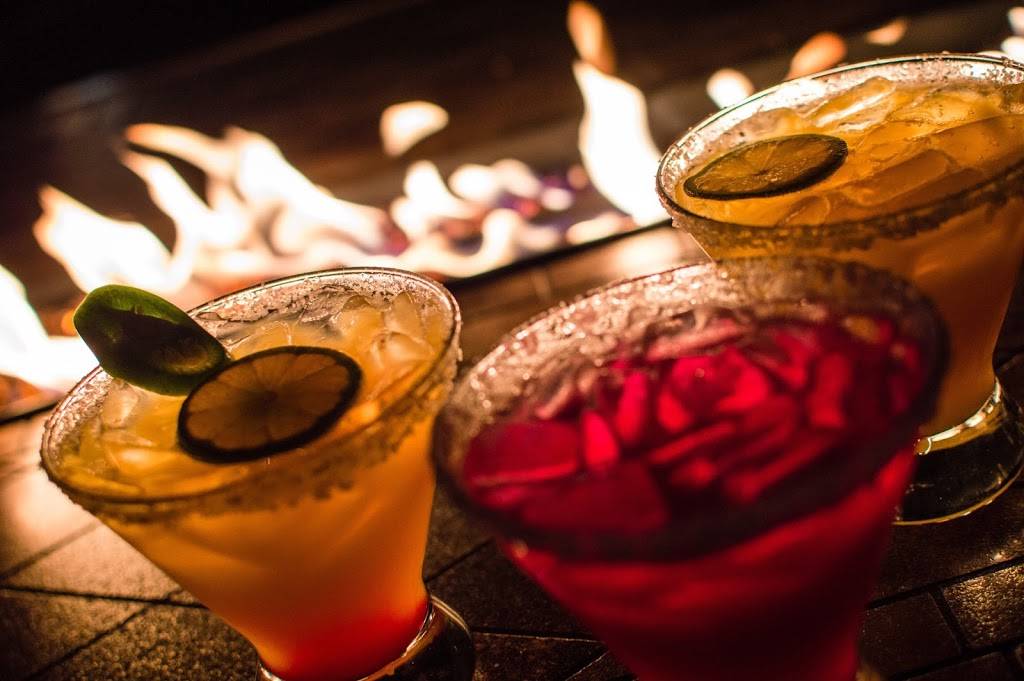 Authentico Mexican Restaurant & Bar | restaurant | 770 N Western Ave, Lake Forest, IL 60045, USA | 8472953500 OR +1 847-295-3500