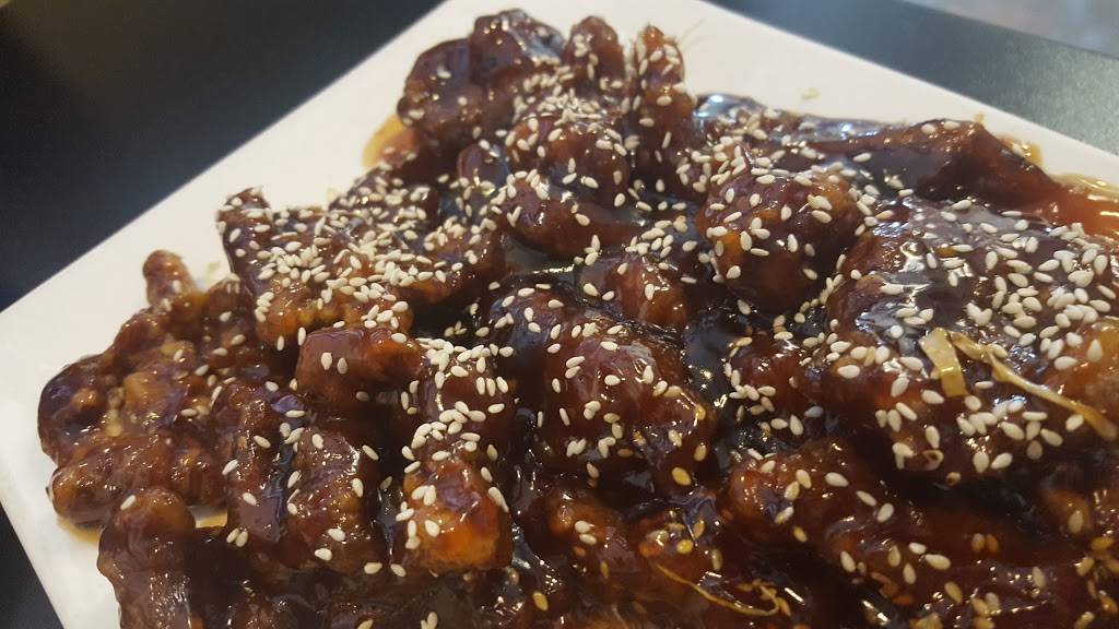 Golden Dragon | restaurant | 2305 W Main St, Turlock, CA 95380, USA | 2096684168 OR +1 209-668-4168