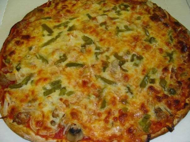 Pinemoor Pizza | restaurant | 11 Crystal Lake Plaza, Crystal Lake, IL 60014, USA | 8154590046 OR +1 815-459-0046