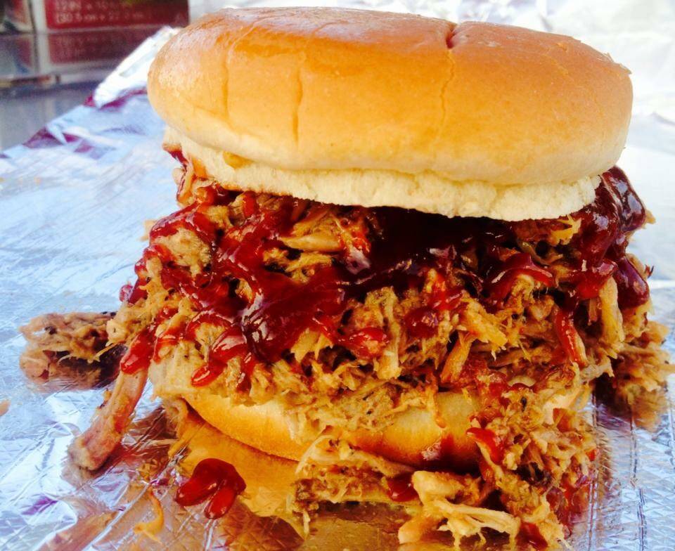 Small Time Hot Dogs | restaurant | 510 Raper St, Winona, MS 38967, USA | 6627539702 OR +1 662-753-9702