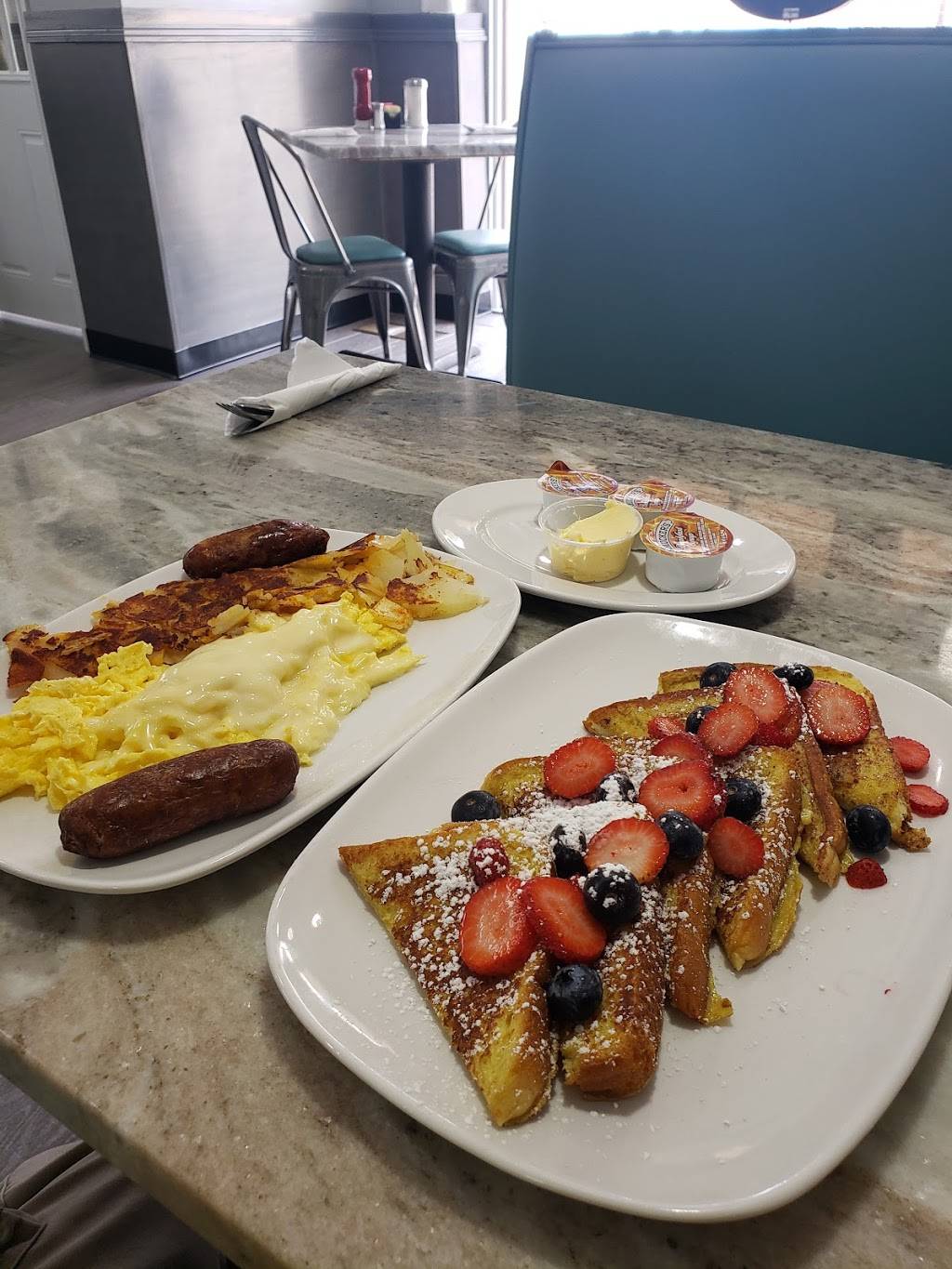 Koffee Korner Cafe | restaurant | 201 N Broad St, Lansdale, PA 19446, USA | 2153622165 OR +1 215-362-2165