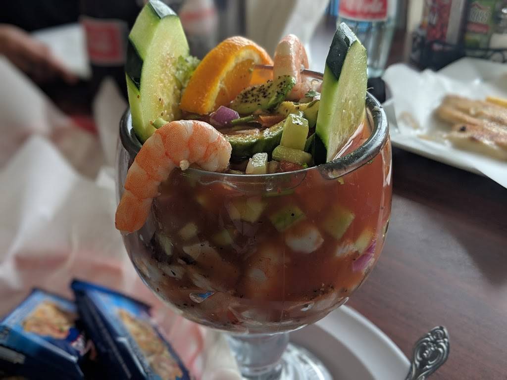 Mariscos El canto de las Sirenas | restaurant | 2055 G N Perris Blvd, Perris, CA 92571, USA | 9515917777 OR +1 951-591-7777