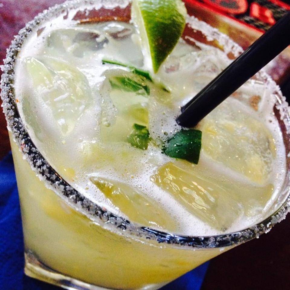 Consuelo Mexican Bistro | restaurant | 337 Santana Row #1125, San Jose, CA 95128, USA | 4082607082 OR +1 408-260-7082