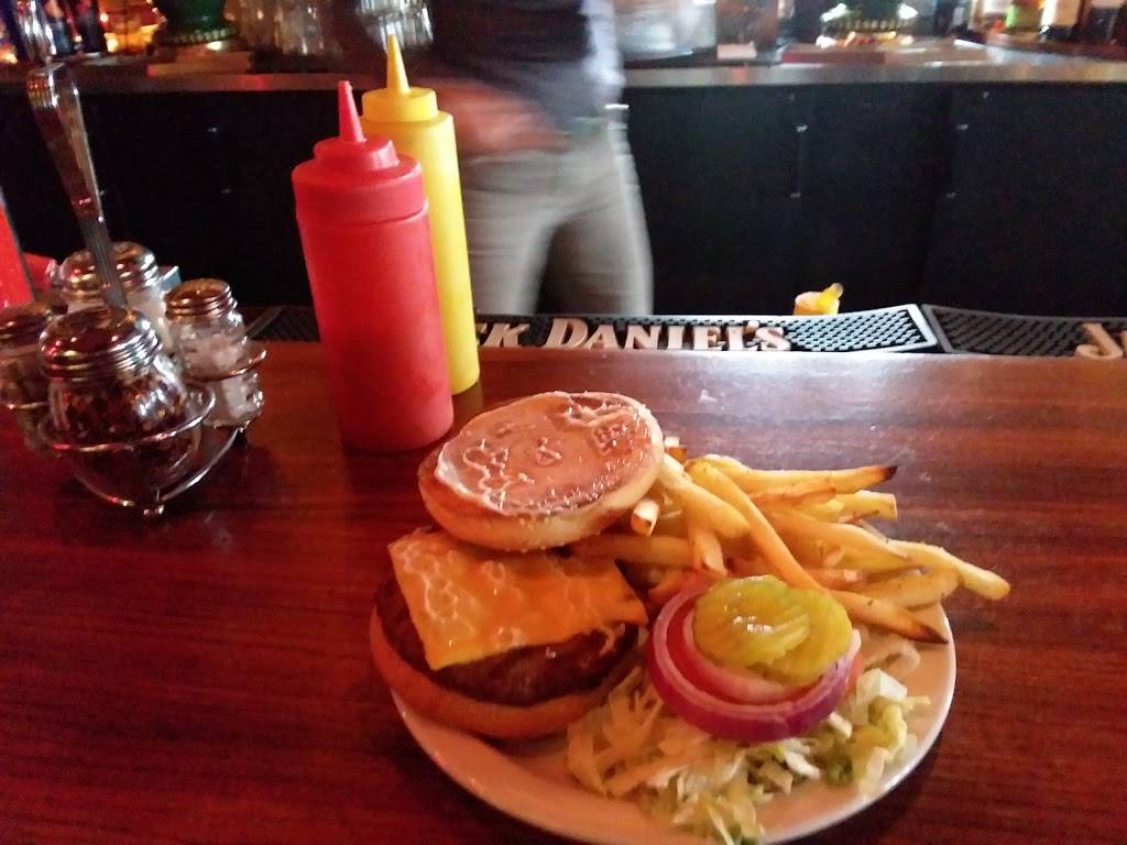 Red Frog | restaurant | 1001 CA-174, Colfax, CA 95713, USA | 5303461010 OR +1 530-346-1010