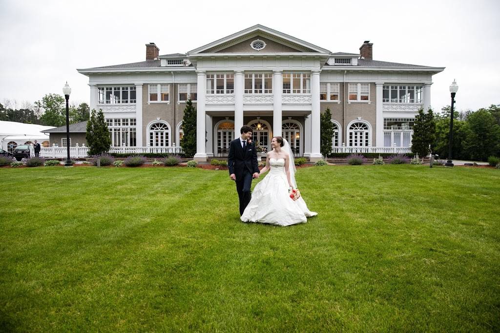 Bauers Catering | restaurant | 1414 N Milwaukee Ave, Libertyville, IL 60048, USA | 8478169900 OR +1 847-816-9900