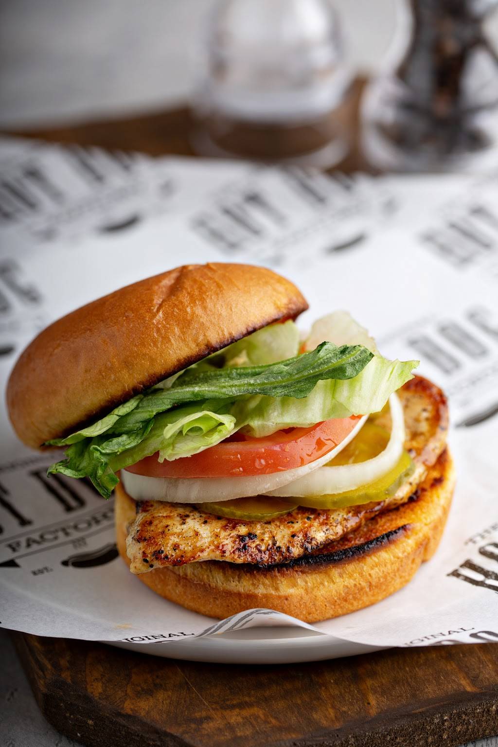 The Original Hot Dog Factory | restaurant | 125 N 15th St, Philadelphia, PA 19102, USA | 2153092799 OR +1 215-309-2799