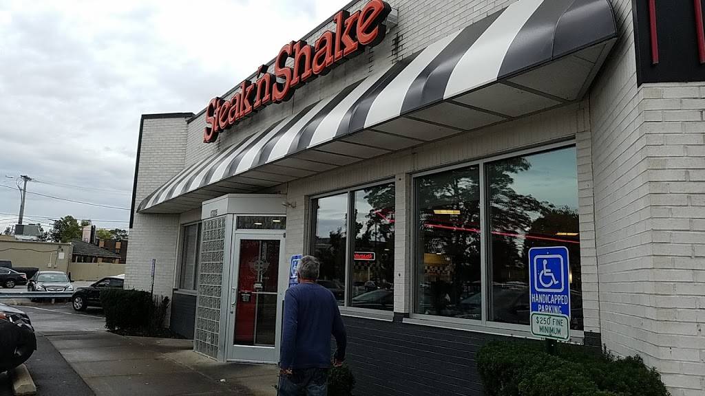 Steak n Shake | restaurant | 17325 Lorain Ave, Cleveland, OH 44111, USA | 2166881086 OR +1 216-688-1086