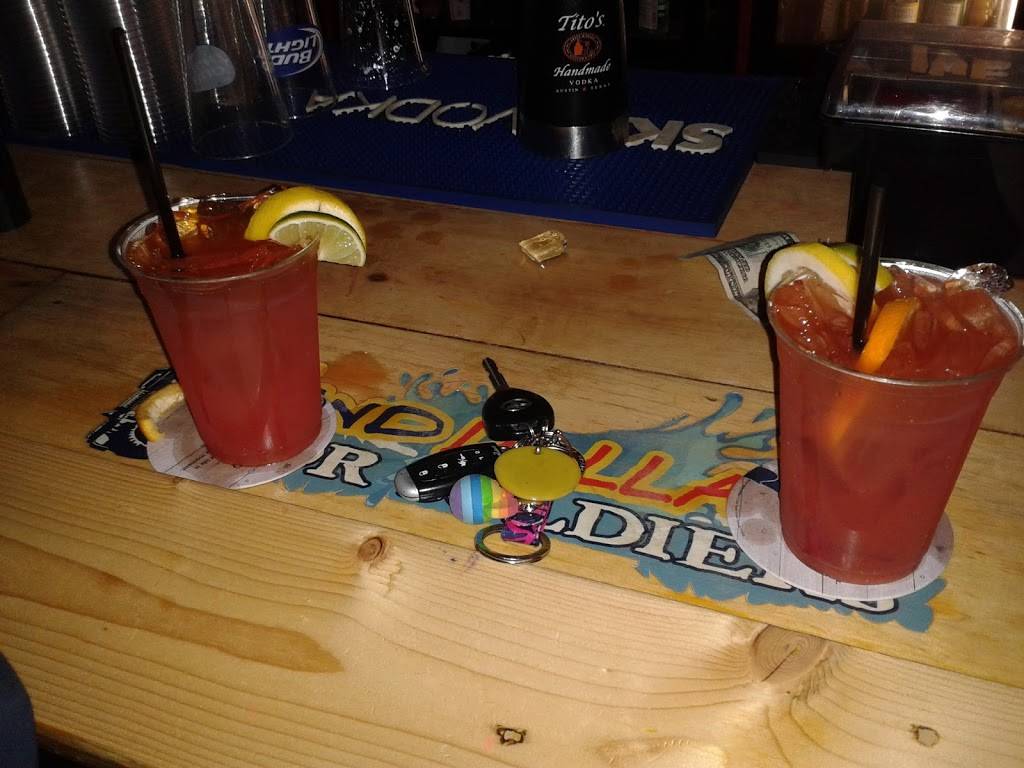 Sand Dollar Bar and Grill | restaurant | 244 Lower County Rd, Dennis Port, MA 02639, USA | 5083984823 OR +1 508-398-4823