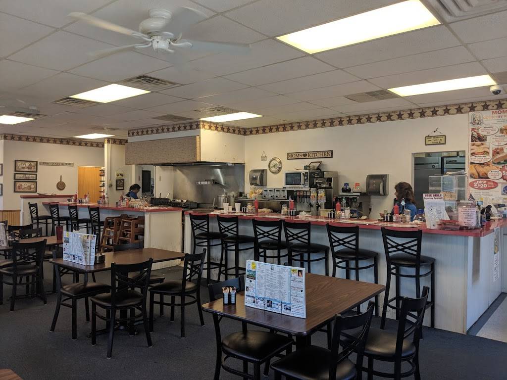 Moms Country Kitchen | restaurant | 470 S Commerce Ave # B, Front Royal, VA 22630, USA | 5406367441 OR +1 540-636-7441