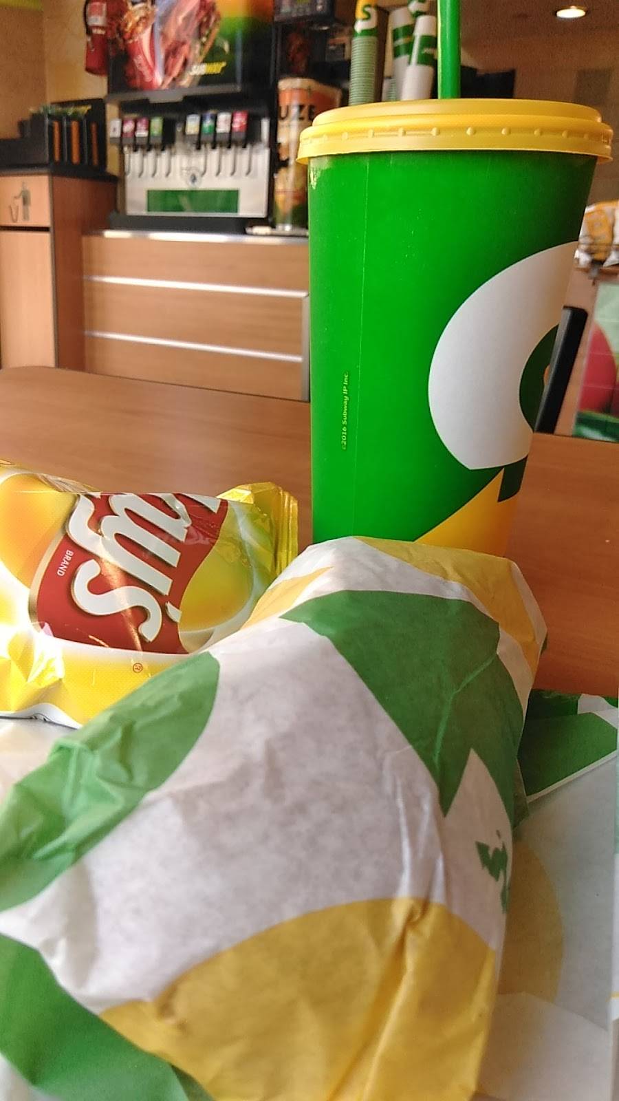 Subway Restaurants | restaurant | C, 199 Lincoln Rd W, Vallejo, CA 94590, USA | 7076471677 OR +1 707-647-1677