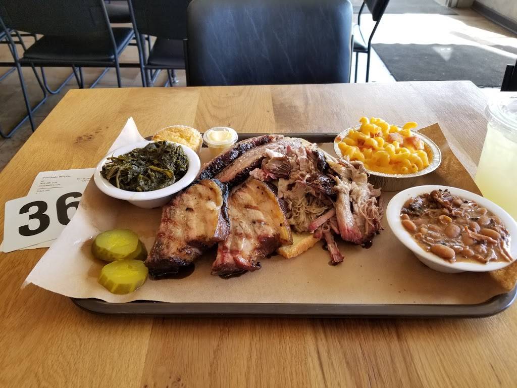 Iron Grate BBQ Co. | restaurant | 4125 S Howell Ave, Milwaukee, WI 53207, USA | 4144551776 OR +1 414-455-1776