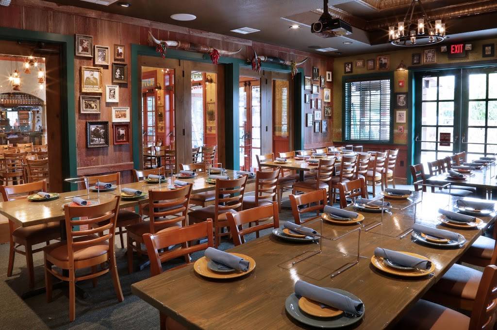 Lupe Tortilla | restaurant | 5838 Worth Pkwy, San Antonio, TX 78257, USA | 2104465113 OR +1 210-446-5113