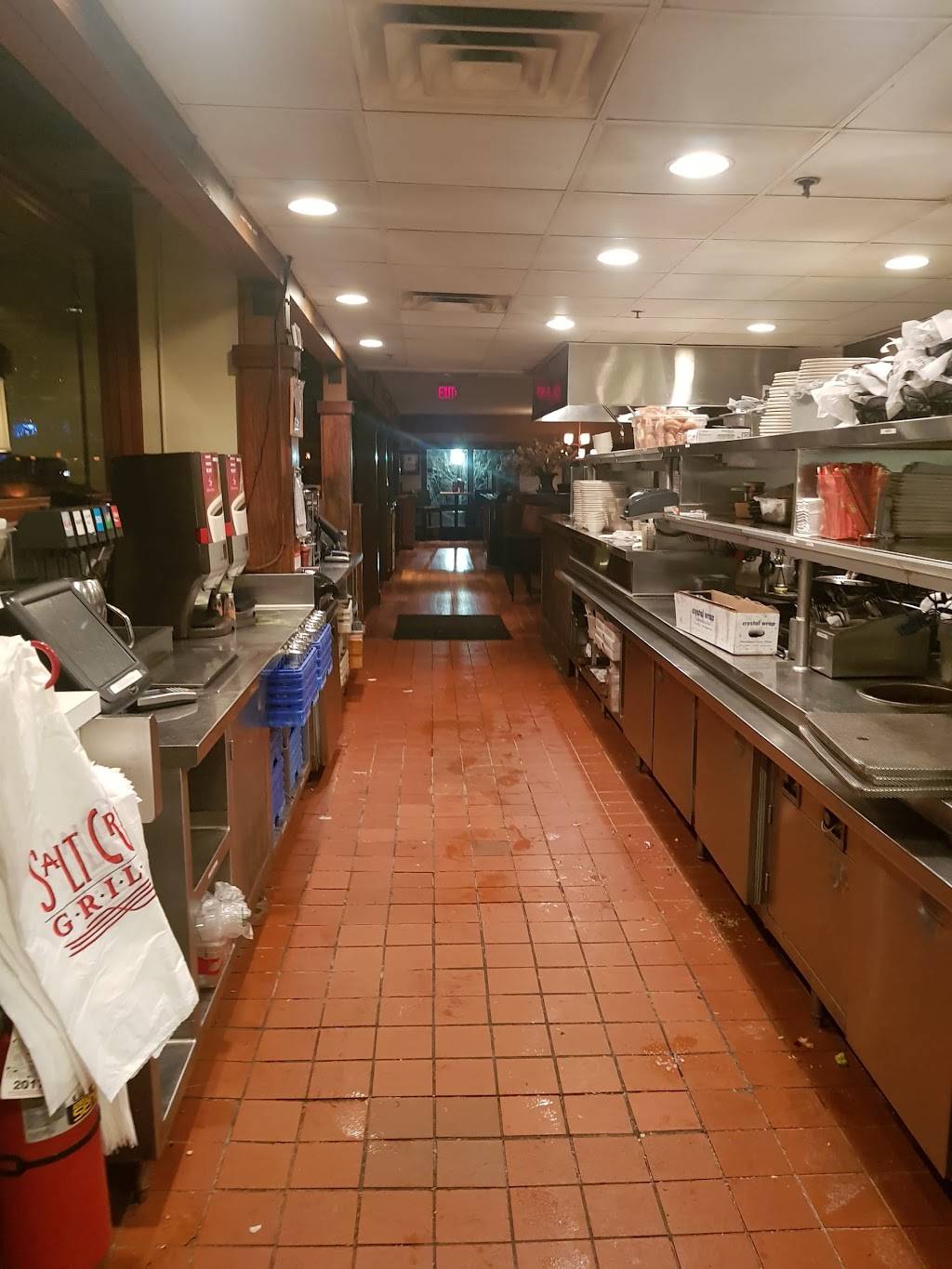 Salt Creek Grille | restaurant | 4 Bingham Ave, Rumson, NJ 07760, USA | 7329339272 OR +1 732-933-9272