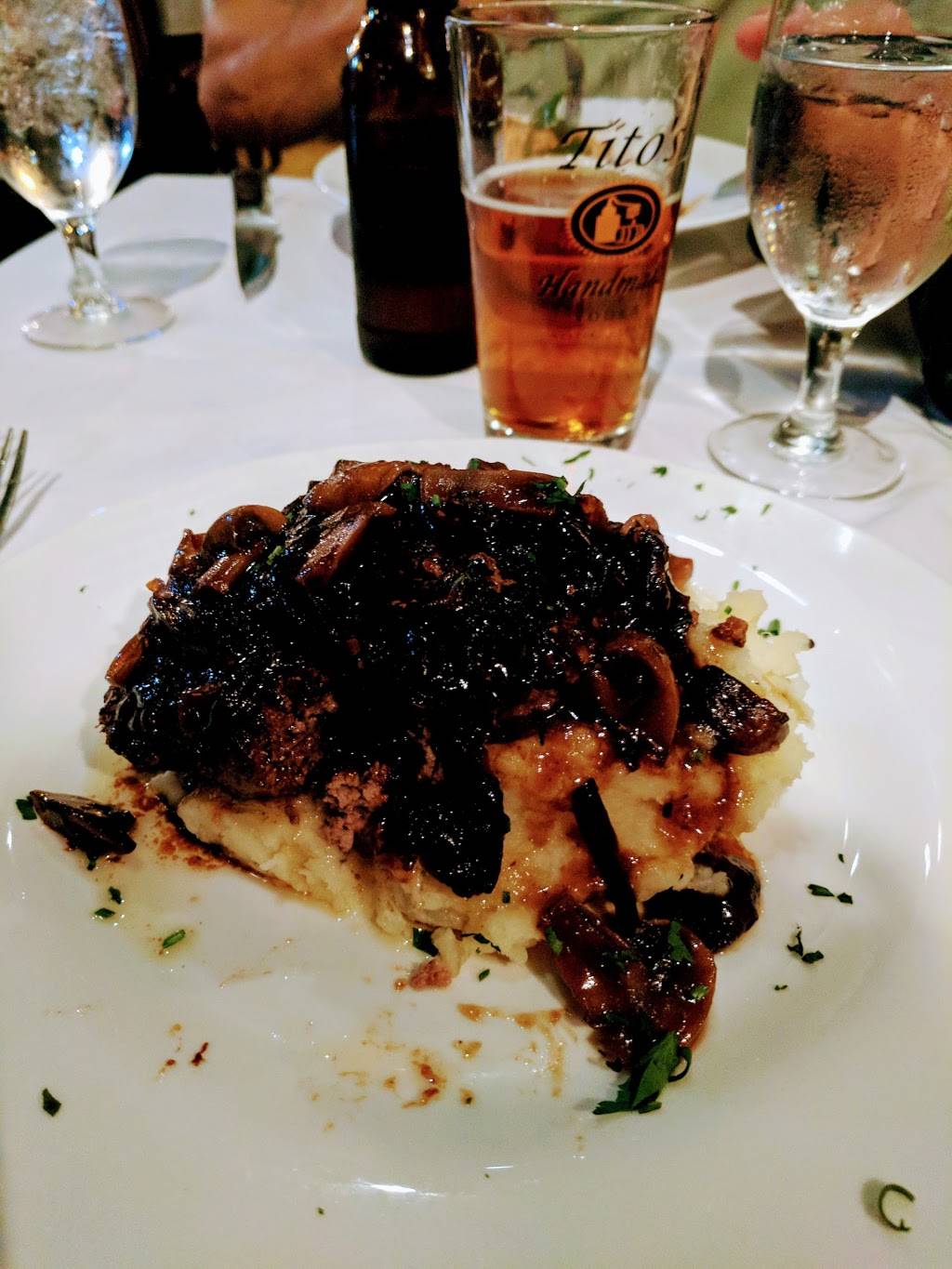 Chubbys Steakhouse | restaurant | 239 Monmouth St, Gloucester City, NJ 08030, USA | 8564562482 OR +1 856-456-2482