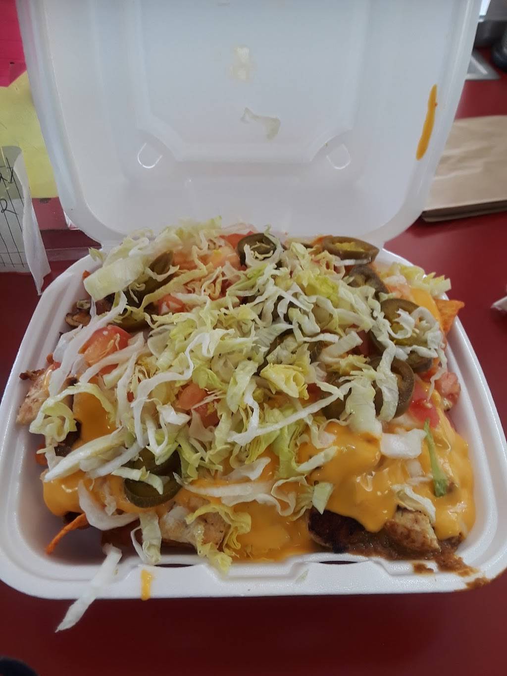 Johnnys Coney Island | restaurant | 5101 E McNichols Rd, Detroit, MI 48212, USA | 3133661220 OR +1 313-366-1220