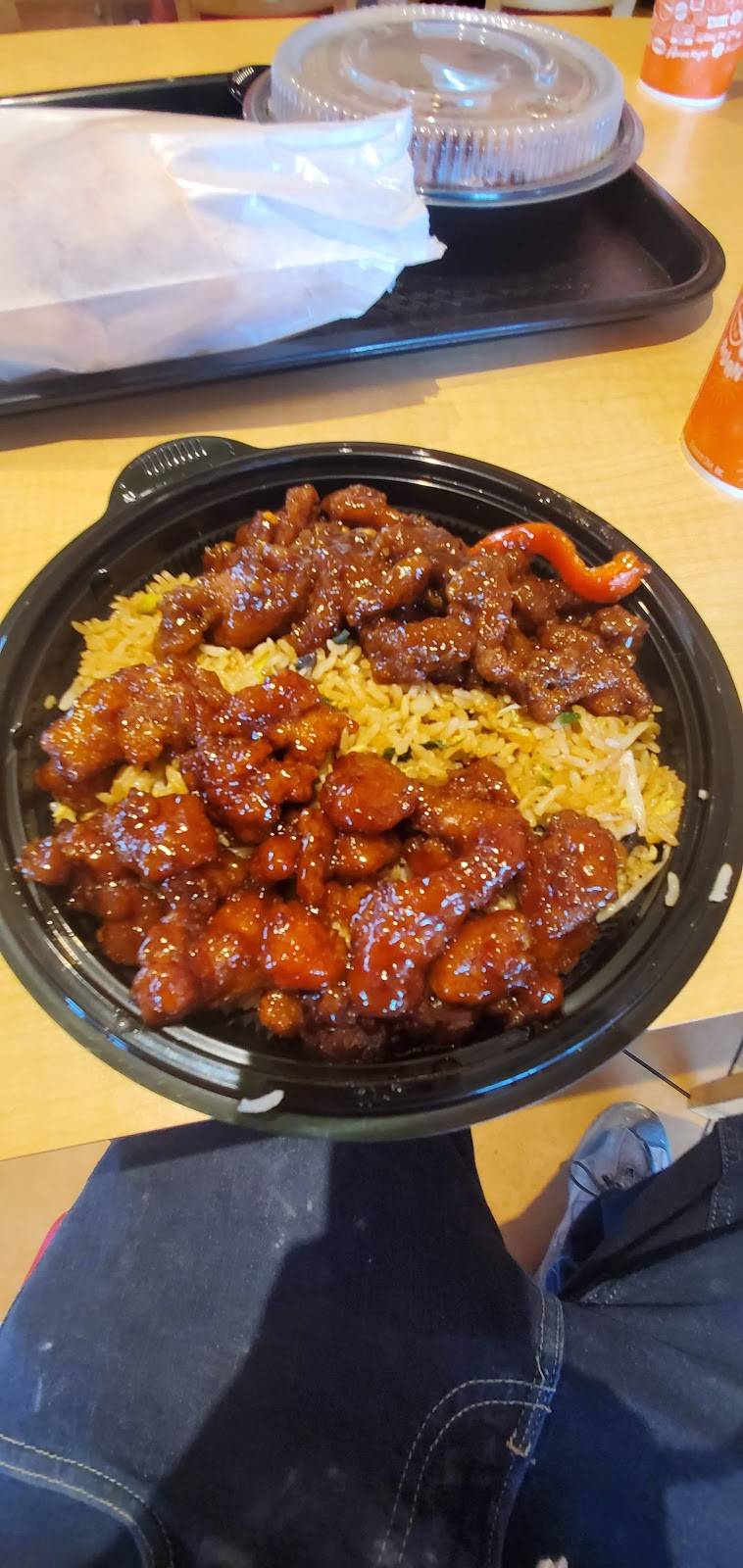 Chipotle Mexican Grill | restaurant | 5711 Xerxes Ave N Ste K, Brooklyn Center, MN 55430, USA | 7635601369 OR +1 763-560-1369