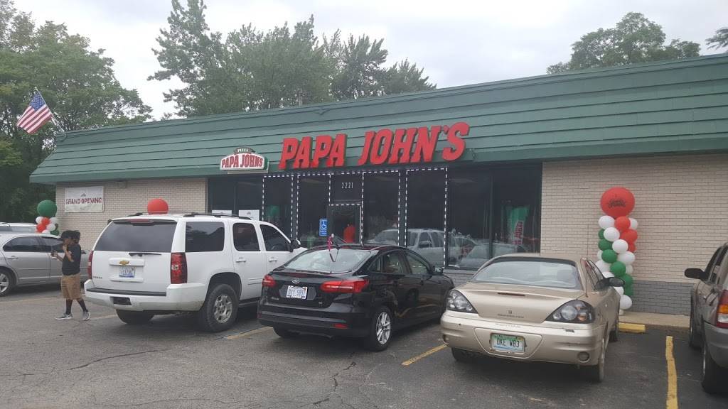 Papa Johns Pizza | restaurant | 2221 S Wayne Rd, Westland, MI 48186, USA | 7344677272 OR +1 734-467-7272