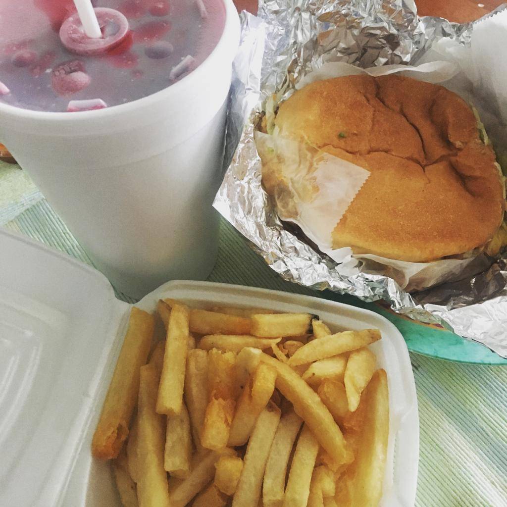 La Barca El Taconazo | restaurant | 2311 S 49th Ave, Cicero, IL 60804, USA | 7084776746 OR +1 708-477-6746