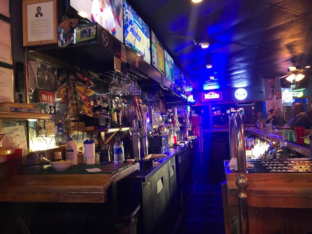 Spectators Sports Bar & Grill | restaurant | 5850 Eubank Blvd NE #59, Albuquerque, NM 87111, USA | 5052751166 OR +1 505-275-1166