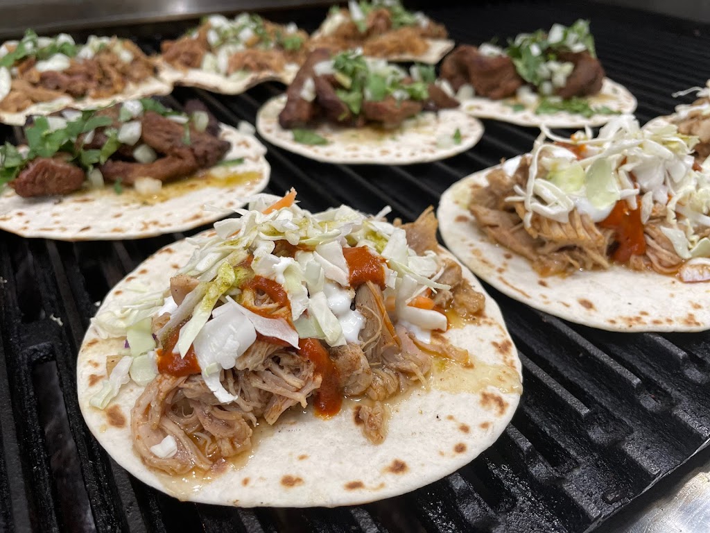 Las Chica Carnitas | restaurant | 305 NE 192nd Ave, Vancouver, WA 98684, USA | 3607983235 OR +1 360-798-3235