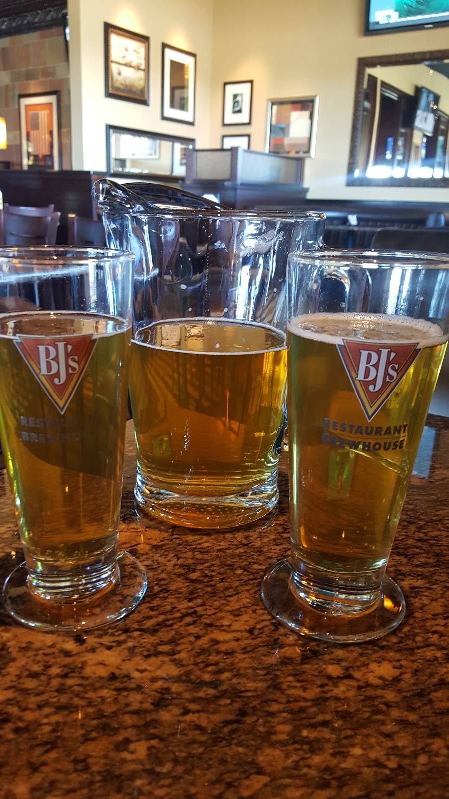 BJs Restaurant & Brewhouse | restaurant | 2670 E Harmony Rd, Fort Collins, CO 80528, USA | 9702823700 OR +1 970-282-3700