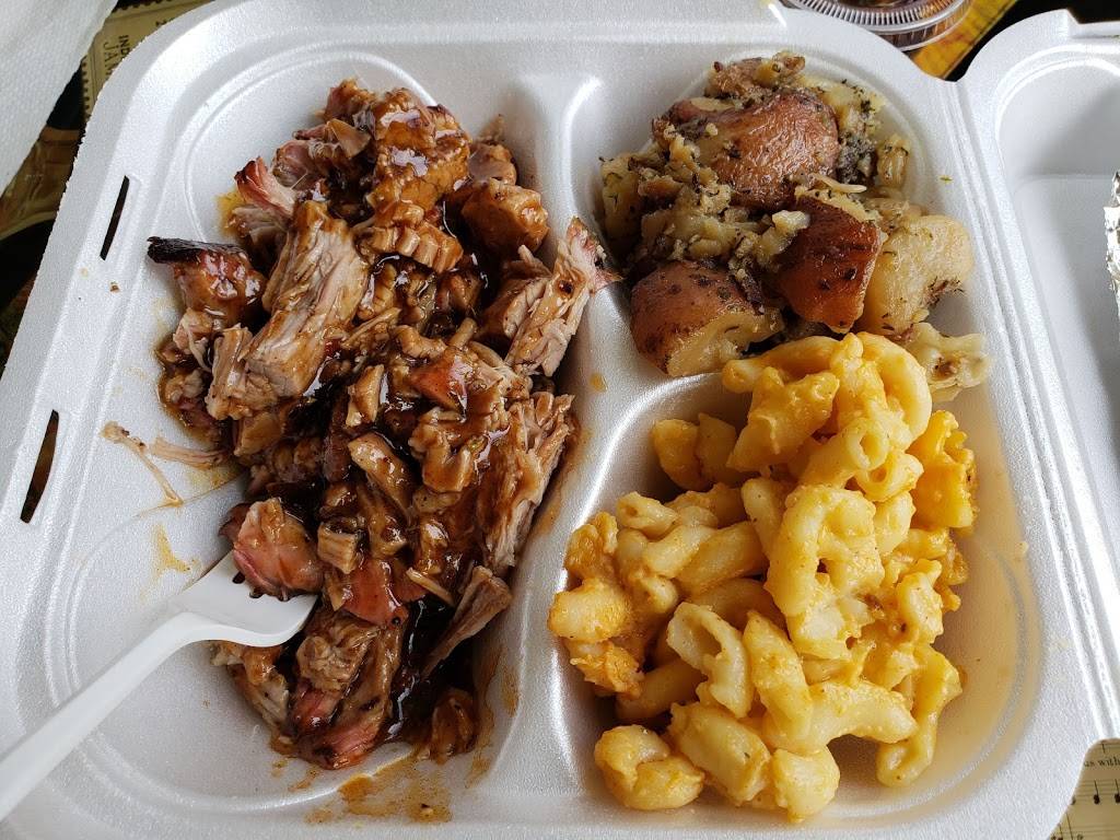 Trust Me BBQ | restaurant | 8811 US-301, Riverview, FL 33578, USA | 8133742284 OR +1 813-374-2284