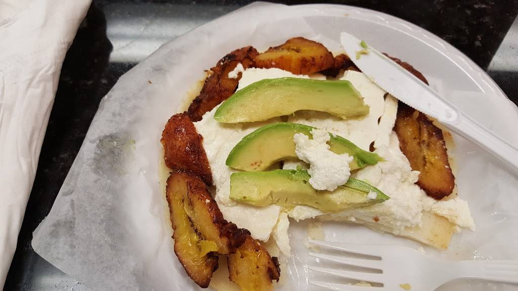 Mi Apá Latin Café of Gainesville | cafe | 114 SW 34th St, Gainesville, FL 32607, USA | 3523767020 OR +1 352-376-7020