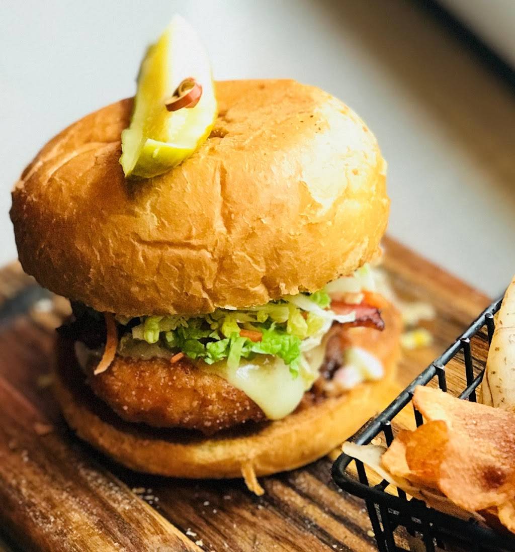 Chop Shop Casual Urban Eatery Lowry | restaurant | Lowry Town Ctr, 200 Quebec St, Unit 101, Denver, CO 80230, USA | 3033641102 OR +1 303-364-1102