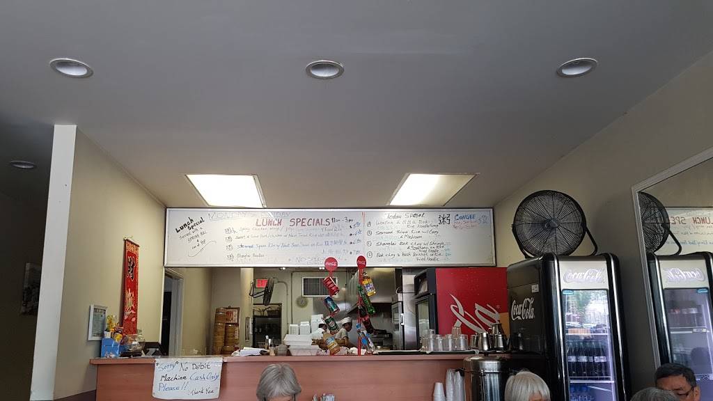 Ha Gow Dim Sum House | meal delivery | 988 Danforth Ave, Toronto, ON M4J 1M1, Canada | 4164618294 OR +1 416-461-8294