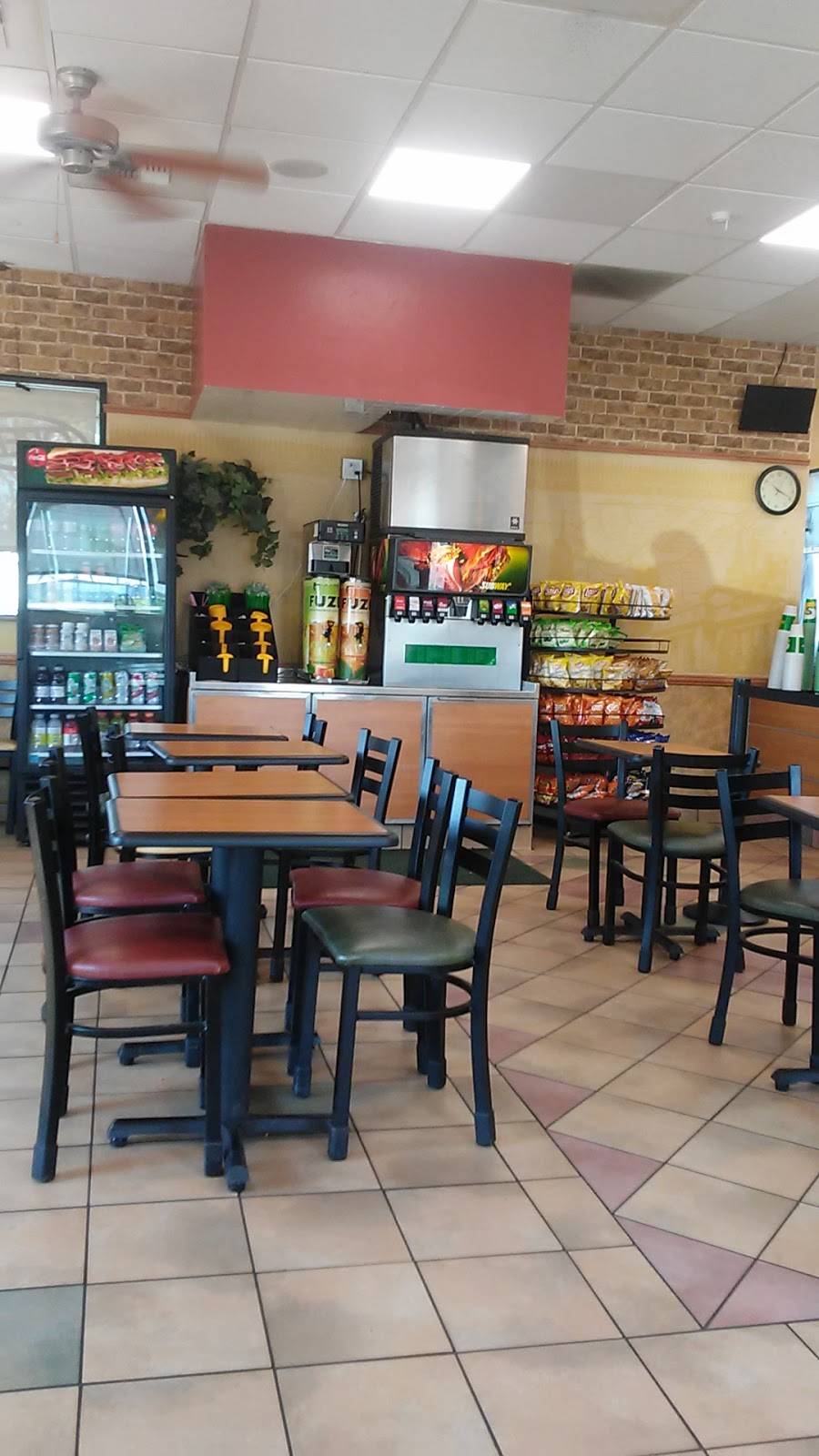 Subway | restaurant | 8346 E Brundage Ln, Bakersfield, CA 93307, USA | 6613663300 OR +1 661-366-3300