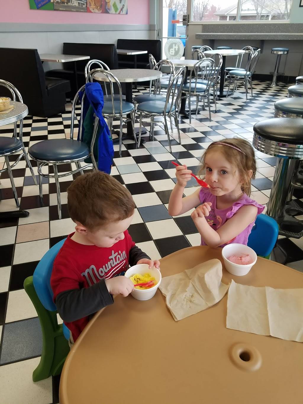 Igloo Frozen Custard | restaurant | 1817 Troxel Dr, Lafayette, IN 47909, USA | 7654744566 OR +1 765-474-4566