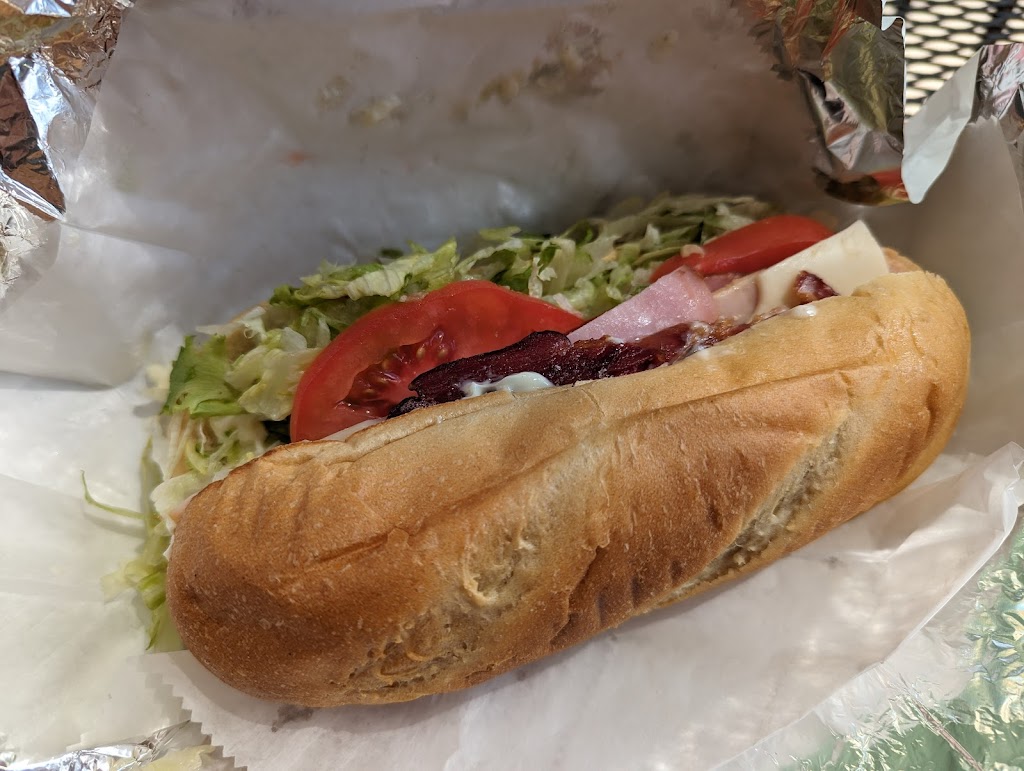 PHYLS DELI | restaurant | 1006 Howard St, Omaha, NE 68102, USA | 4024073354 OR +1 402-407-3354