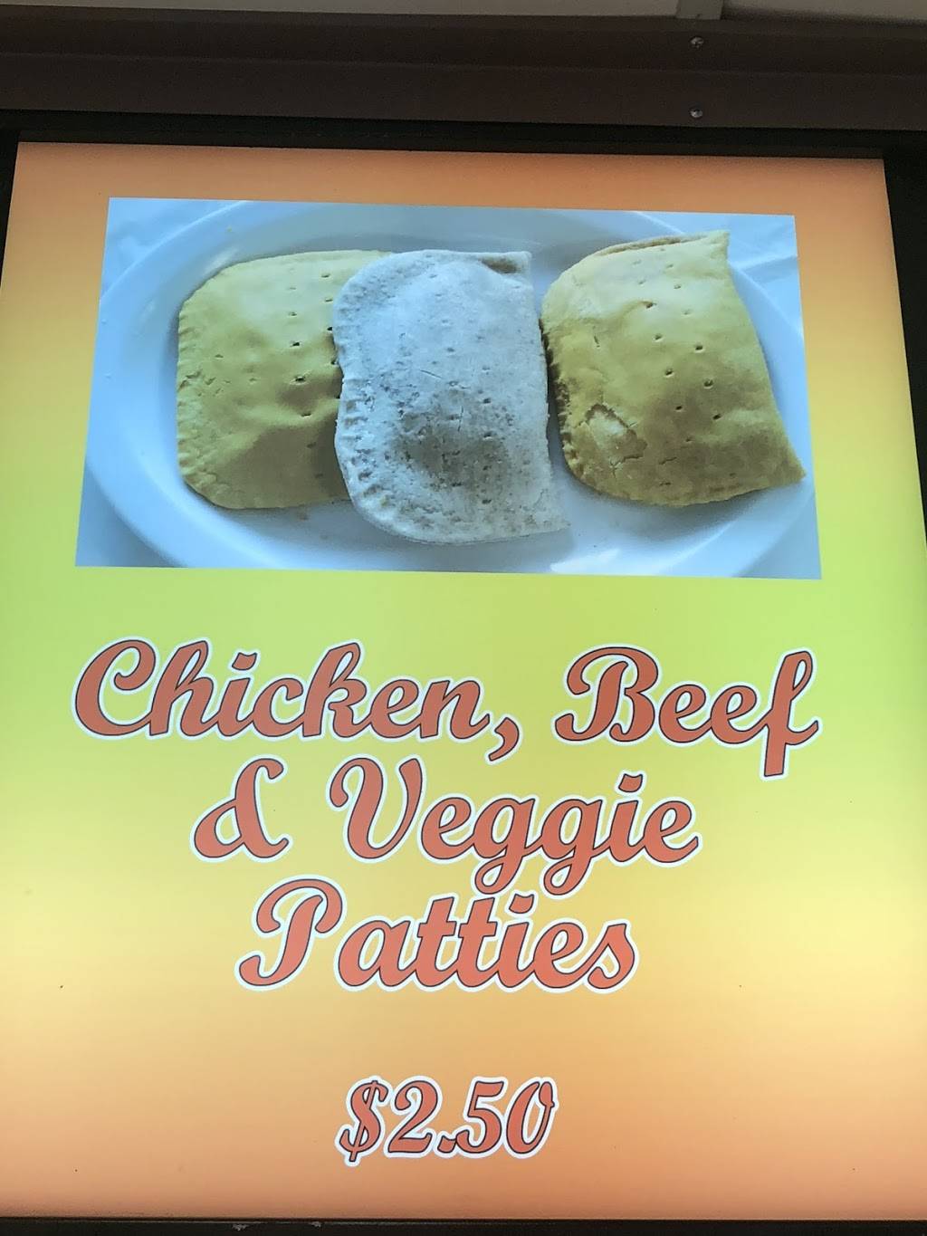 Pepper’s Jamaican Belizean Cuisine | restaurant | 1134, 11315 S Figueroa St, Los Angeles, CA 90061, USA | 3233020412 OR +1 323-302-0412