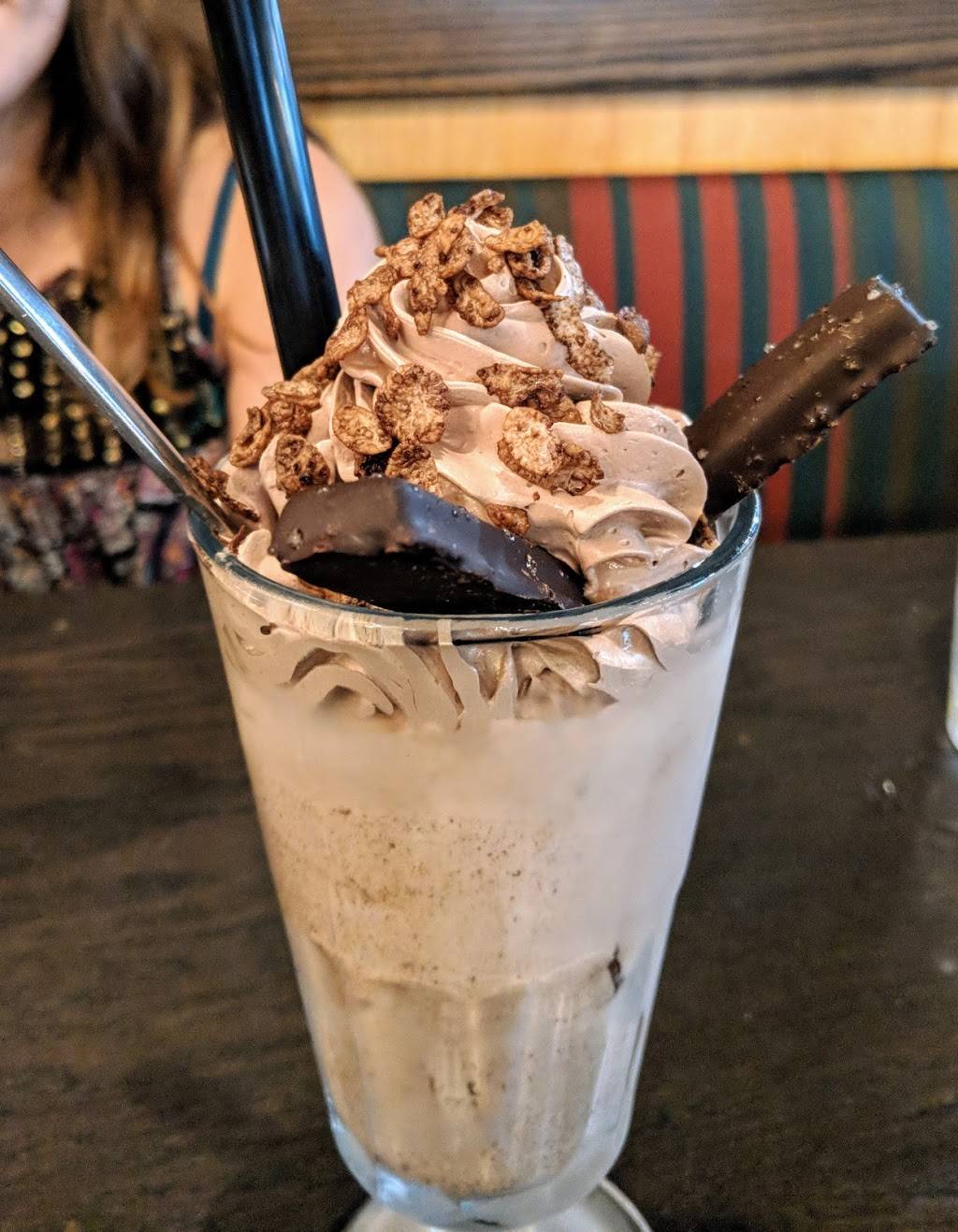 Red Robin Gourmet Burgers and Brews | restaurant | 2500 S Harlem Ave, North Riverside, IL 60546, USA | 7083297198 OR +1 708-329-7198