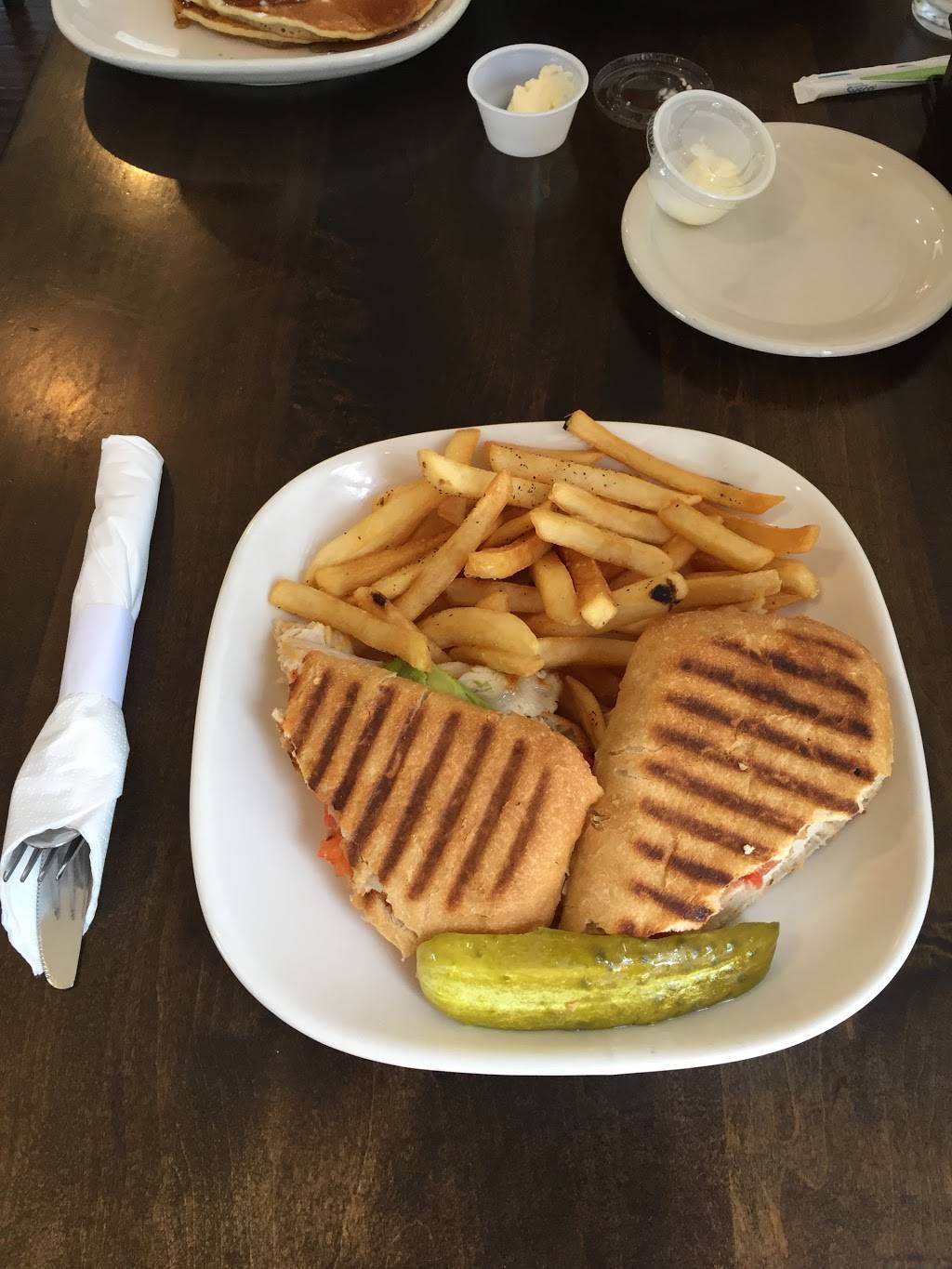 Starwood Cafe | restaurant | 5851 Long Prairie Rd, Flower Mound, TX 75028, USA | 2145138800 OR +1 214-513-8800