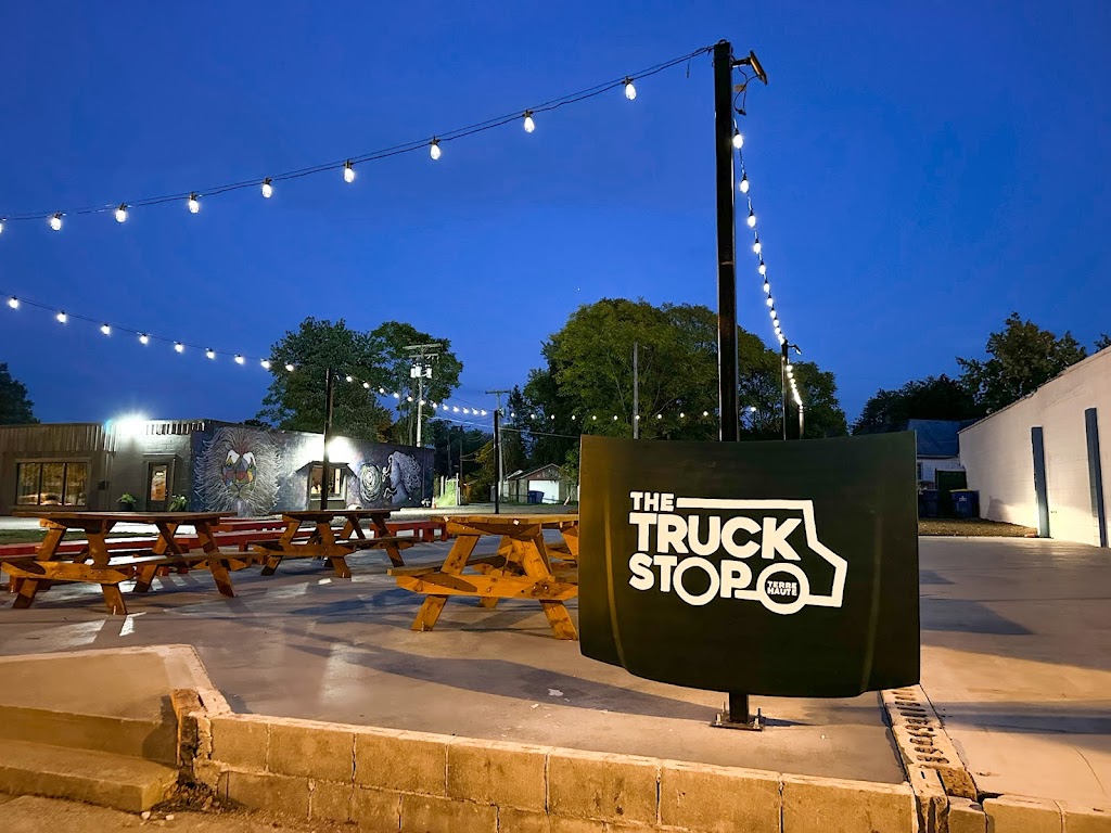 The Truckstop | restaurant | 1319 Lafayette Ave, Terre Haute, IN 47804, USA | 8122299690 OR +1 812-229-9690