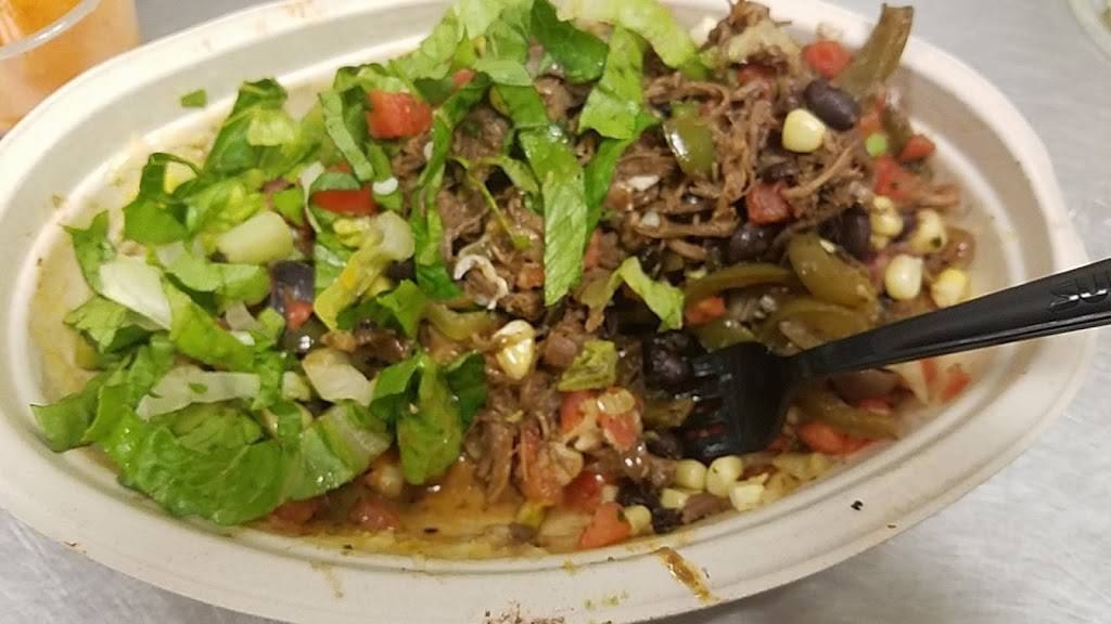 Chipotle Mexican Grill | restaurant | 158 National Plz B1-4/B1-5, Oxon Hill, MD 20745, USA | 3017492016 OR +1 301-749-2016